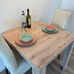 아파트 Jimmy's Place - Hotelgefuehl, Tolle Lage, Terrasse, Bbq *